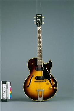 Guitare électrique modèle ES 175 D | Gibson